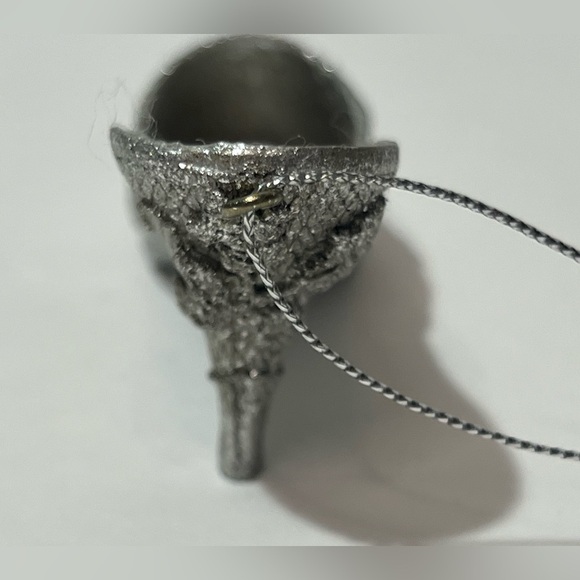 VTG Silver Bling Flower Raised High Heel Christmas Ornament - Picture 9 of 11